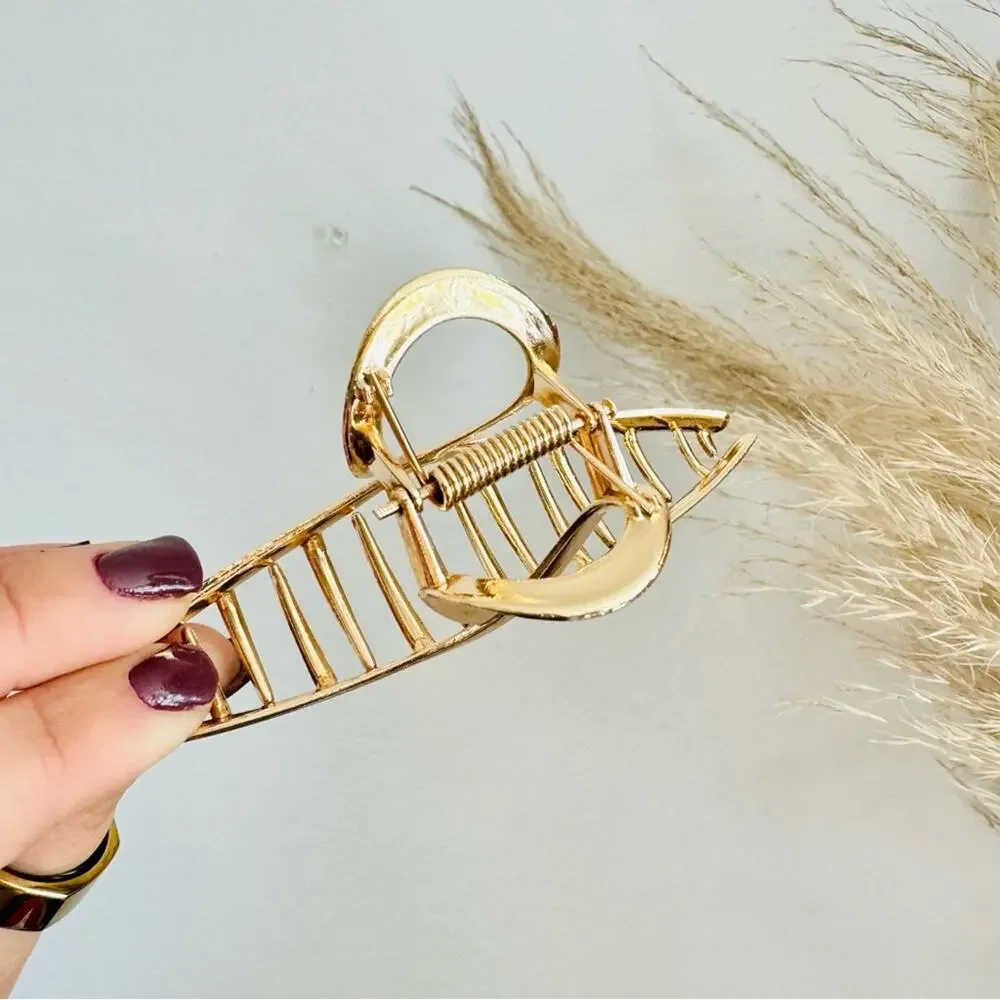 NEW ANTHROPOLOGIE Jumbo XL Crescent Moon Open Gold Metal Hair Claw Clip Set 2